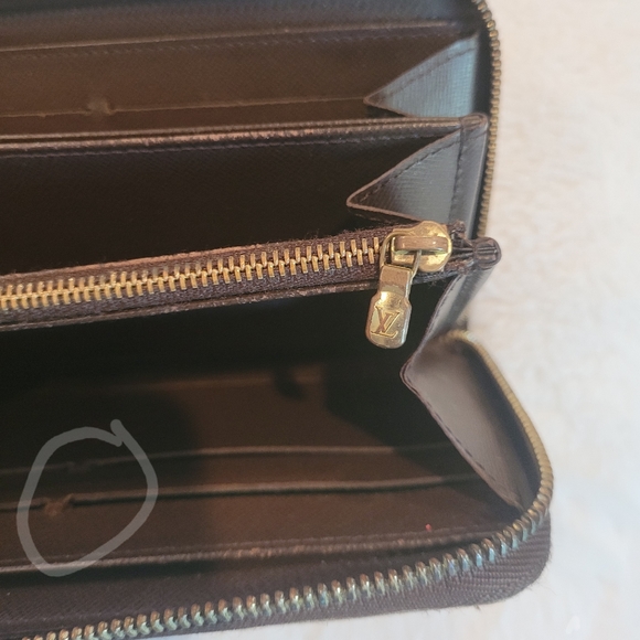 Authentic Vintage Louis Vuitton Damier Long Zipper Wallet - Picture 7 of 8